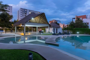 Exclusive building 6 people 3 cable televisions 2 swimming pools balcony,